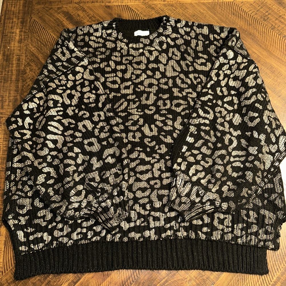 And The Way Black Gold Leopard Print Oversized Sweater Women's XXL Pre-owned
